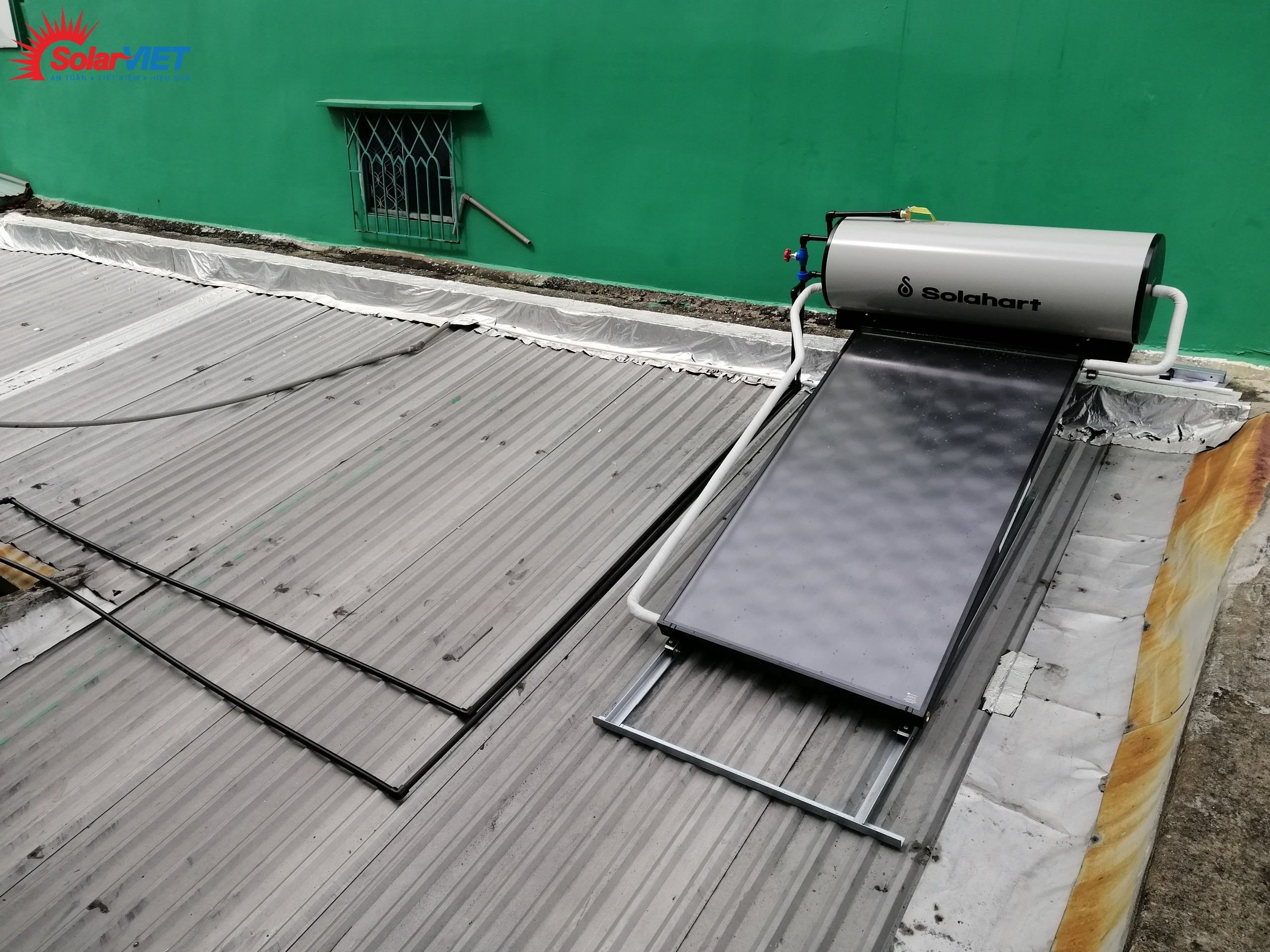 Read more about the article Tổng công ty Điện lực miền Nam: Khuyến khích lắp đặt điện mặt trời trên mái nhà
